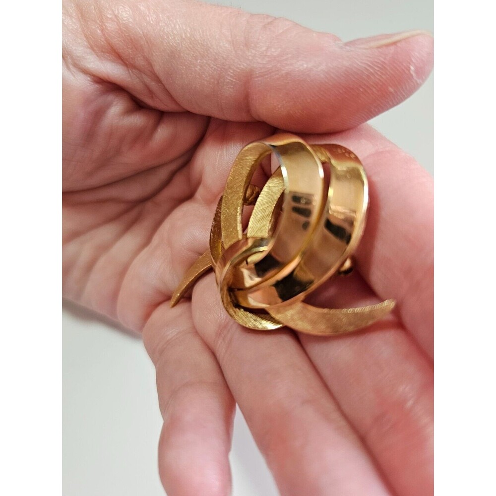 *Sale* Trifari with crown vintage brooch - Picture 2 of 10